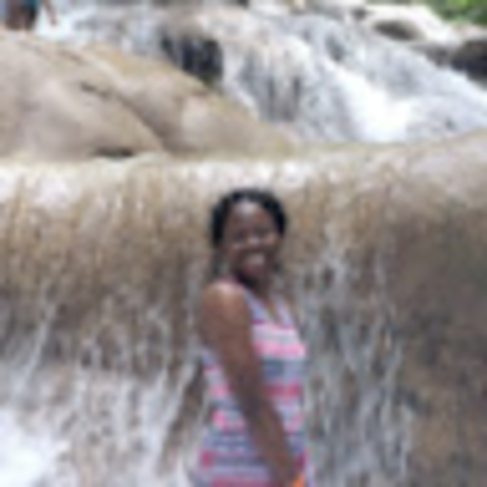 Meet your Posher, Renee